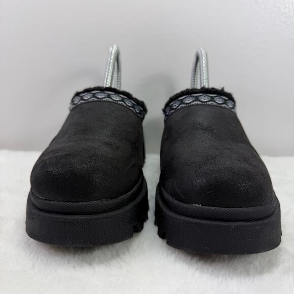 Skechers Shindigs Comfy Hour Clogs w/ Faux Sherpa Lining – Women’s US 6 - Picture 3 of 10